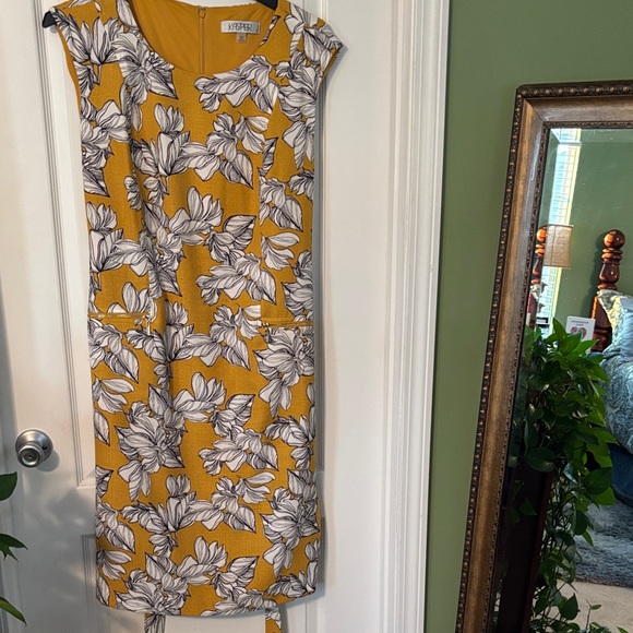 Kasper Mustard and White Floral Midi Dress - Picture 1 of 1